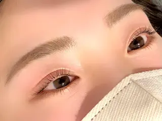 マツエク・マツパ クレアラルーチェ大阪茨木駅前店所属・NiKOR beautyの眉毛・アイブロウイメージ