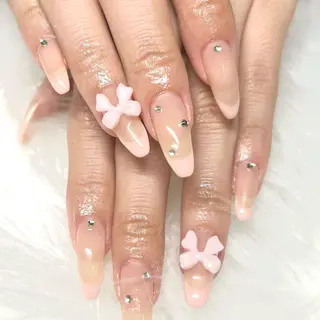 ネイル AURORA eyelash&nail salon アメ村店所属・Aurora Sakiのネイルデザイン