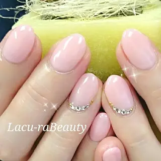 ネイル 小顔と腸の専門店 ラクーラビューティのエステ・リラクイメージ