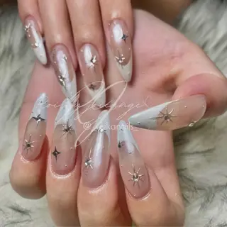 ネイル Roi〈ロワ〉 Reikaのネイルデザイン