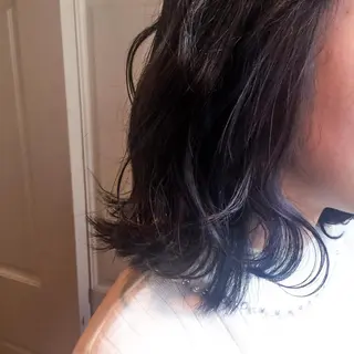 ミディアム カラー ホワイト&レイヤーカ ットエクステ長畠俊輔のヘアスタイル