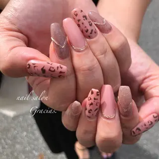 ネイル Gracias. rieのネイルデザイン