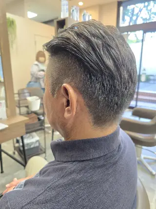 ショート メンズ カラー 石川 ジェウンのヘアスタイル