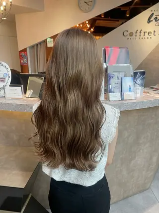 ロング カラー ヘアアレンジ 西谷 さきのヘアスタイル