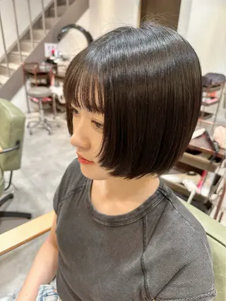 ミディアム desirbeaux 佐藤愛のヘアスタイル