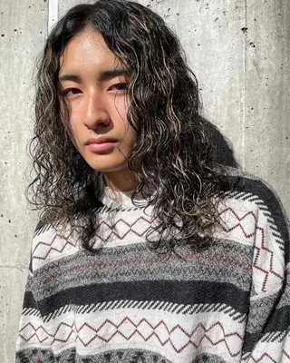 ロング カラー パーマ メンズ 嶋佐 昌大 シマサマオのヘアスタイル