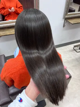 ロング カラー Crescere所属・小島 凜のヘアスタイル