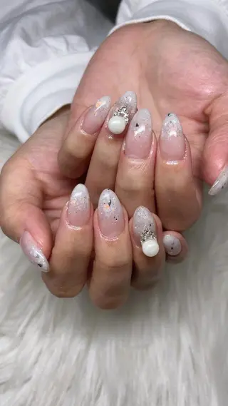 ネイル AngelChris ビューティーサロンのネイルデザイン