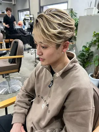 ショート AiM エイム　韓国レイヤーのヘアスタイル