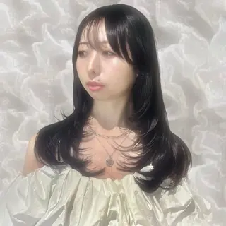 ロング 韓国ヘア/レイヤー 顔周りカット/ユキナのヘアスタイル