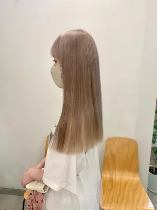 ロング カラー ブリーチカラーが人気 onnuのヘアスタイル