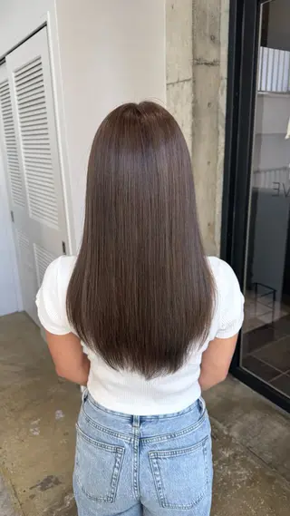 セミロング カラー MAUVE MIYUのヘアスタイル