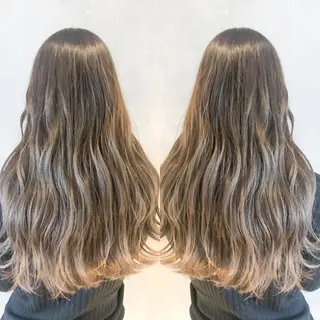 ロング カラー 長谷川 沙紀のヘアスタイル