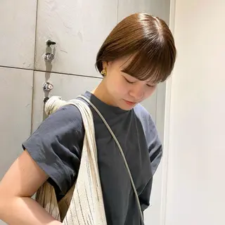 ショート カラー 艶感/ナチュラル 🩵amiのヘアスタイル