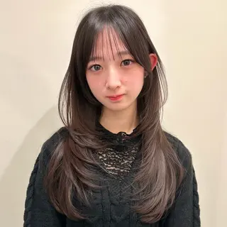 セミロング 🌹ハッシュカット、 レイヤー韓国ヘア🌹のヘアスタイル