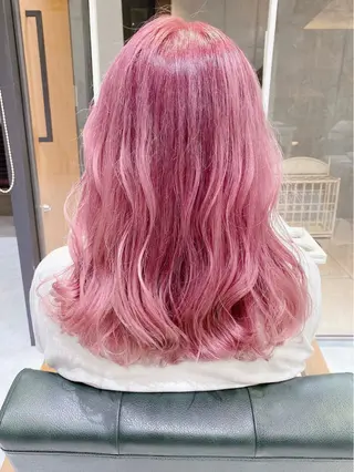 セミロング カラー 𝐍𝐚𝐧𝐚{ 原宿/ハイトーン🫧のヘアスタイル