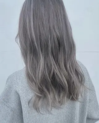 ロング カラー 💘韓国カラー💘 クルミのヘアスタイル