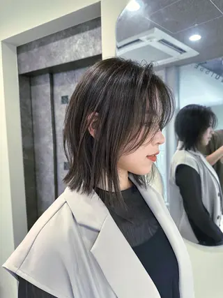 ミディアム 渡辺 良城のヘアスタイル