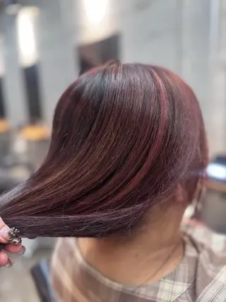 セミロング 穴原 優紀のヘアスタイル