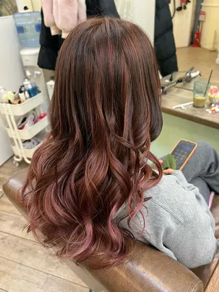 ロング カラー 鶴見 和美のヘアスタイル