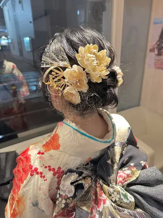 ヘアアレンジ レイヤーカット/ ハイトーンchimiのヘアスタイル