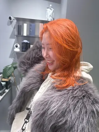 ミディアム カラー 菜々🫧新宿 透明感ケアブリーチのヘアスタイル