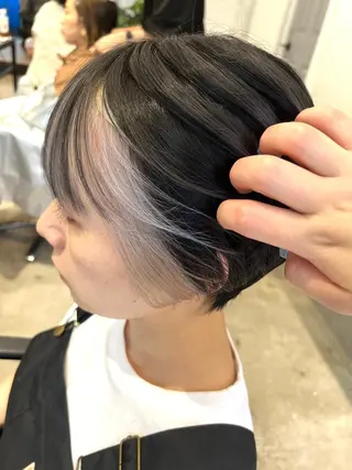 ショート カラー オタク美容師💟 チバコナツのヘアスタイル