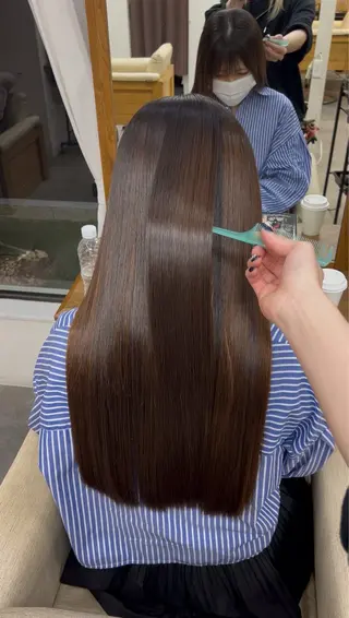 ロング ブリーチカラー HAZUKI🦖のヘアスタイル