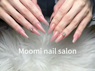 ロング Moomi nail salonのネイルデザイン