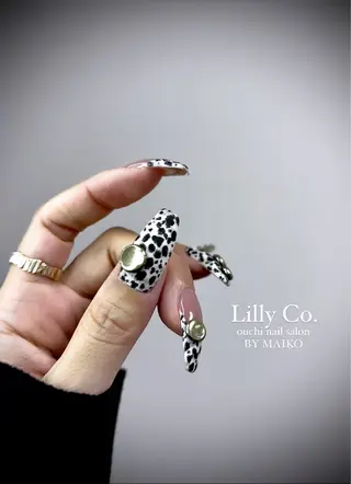 ネイル Lilly Co.のネイルデザイン