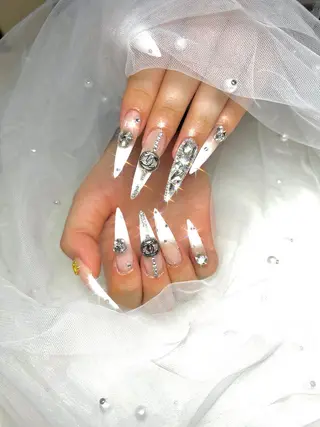 ネイル 【Laule‘a 】のネイルデザイン