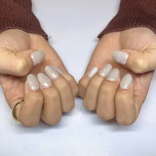 ネイル Nailsalon Repos.所属・Rika🌼 シンプル•マグネットのネイルデザイン