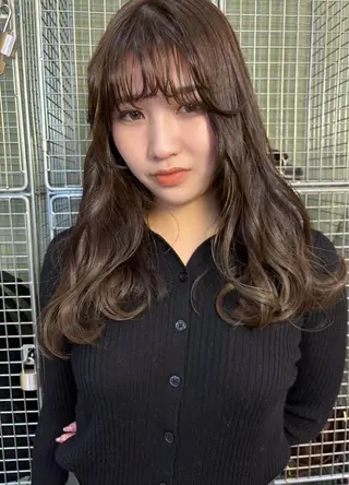 ロング カラー 酒井 菜花のヘアスタイル