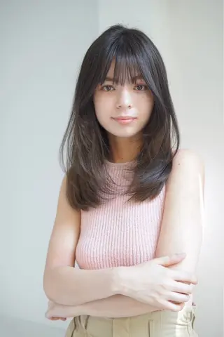 セミロング カラー 髪質改善ストレート✨ パーマヘア✨YUKIのヘアスタイル