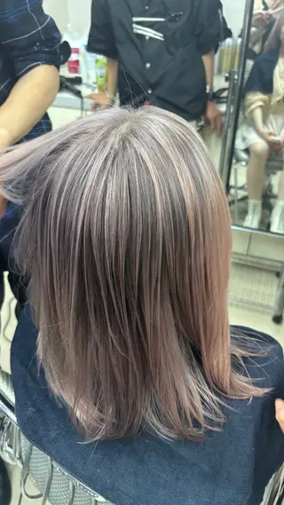 カラー HARUKI  MINATO Japan広島紙屋町店所属・hmj紙屋町店 脊戸智志のヘアスタイル