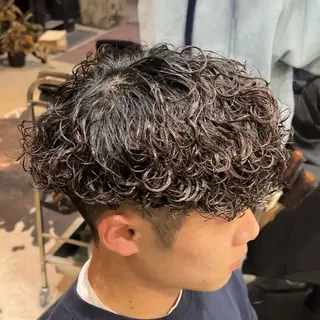 パーマ メンズ メンズパーマ眉毛 特化アユム🔥のヘアスタイル
