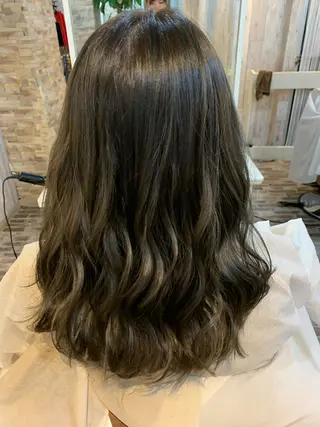 セミロング カラー ✨【店長】Lily. 北千住Seina✨のヘアスタイル