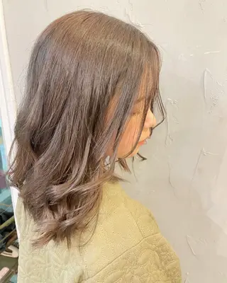 ミディアム カラー ヘアアレンジ Levi所属・梶山 真緒のヘアスタイル