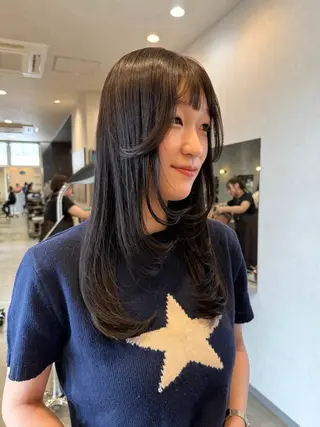 ロング 山元 くるみのヘアスタイル