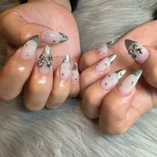 ネイル EARTH守谷店所属・🩶EARTH守谷店 YURA🦋のネイルデザイン