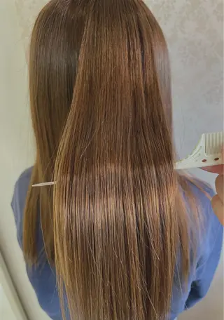 ロング ヒヨシ ルナのヘアスタイル