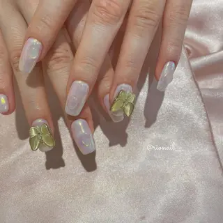 ネイル 𝘙𝘪𝘰𝘯𝘢 ...🕯🤍のネイルデザイン