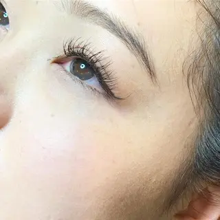マツエク・マツパ olinaBeautySalon所属・Yuki .のマツエク・マツパデザイン