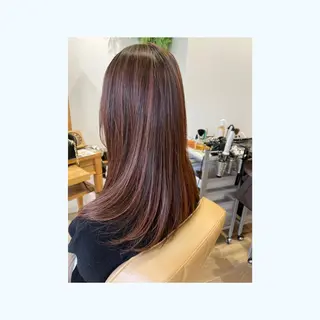 セミロング Greens Yokoのヘアスタイル