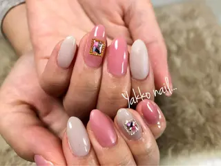 ネイル Yakko pas á pasのネイルデザイン