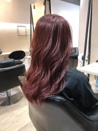 ロング カラー SALOWIN原宿iori所属・🩷🤍 NAMI🤍🩷のヘアスタイル