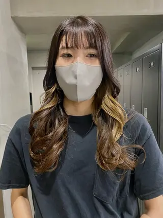 ロング カラー 田代 佳穂のヘアスタイル