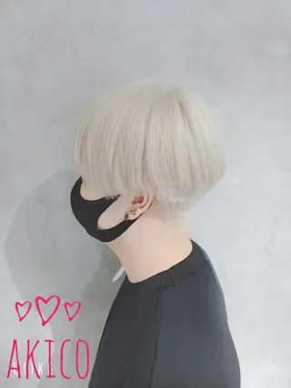 ショート LUXBE GALLERY なんば駅前店所属・ラックスビーギャラリ ー AKICOのヘアスタイル