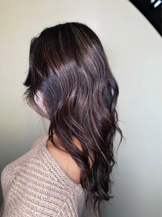 ロング オカダ サヤカのヘアスタイル