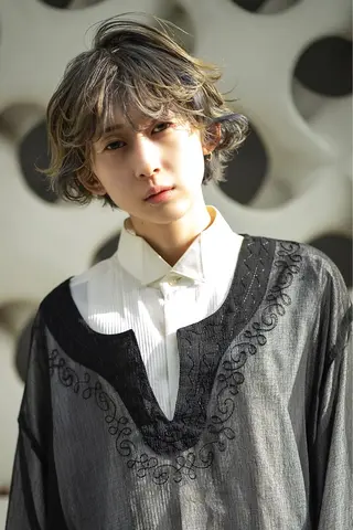 ショート カラー 🌈圧倒的デザイン力 内井省吾のヘアスタイル